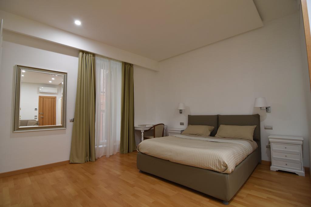 Hotel La Strada Parlata Neapol Zewnętrze zdjęcie